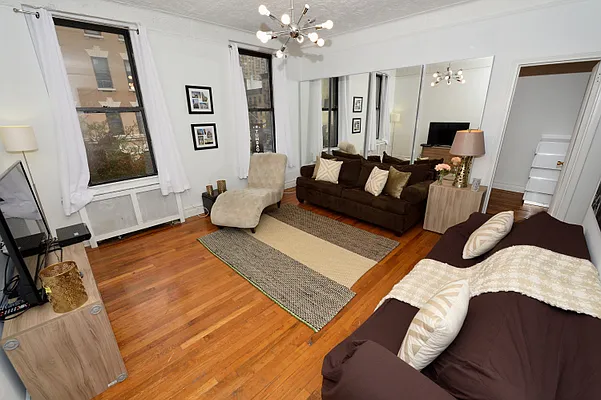 Rented by Corcoran | media 44