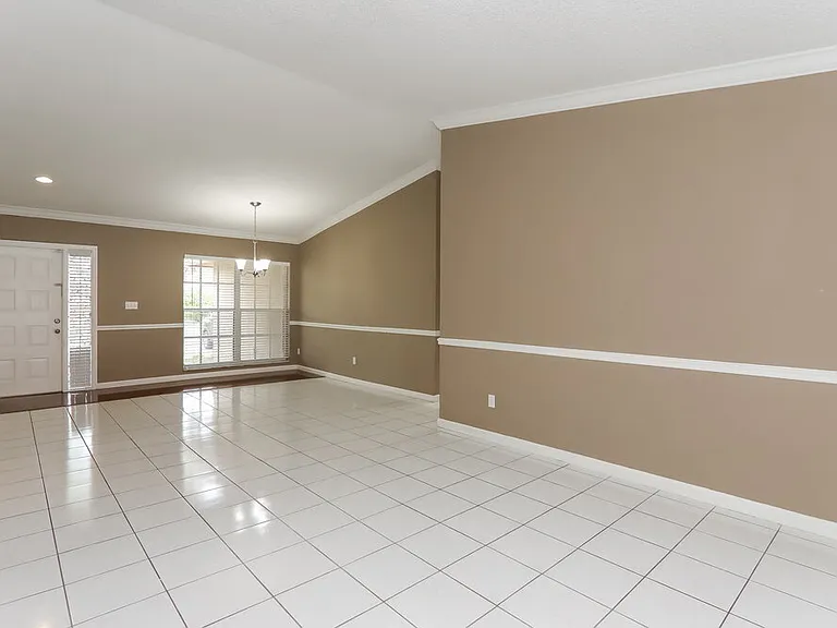 16580 SW 145th Ct — Photo 6