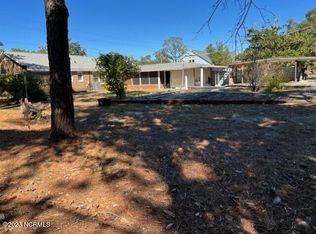 813 Monroe Ave, Carolina Beach, NC 28428