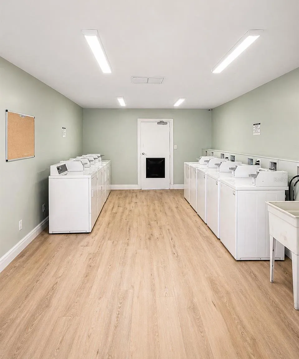 1 bed, 1.0 bath, 629 sqft, $1,099 — Photo 2