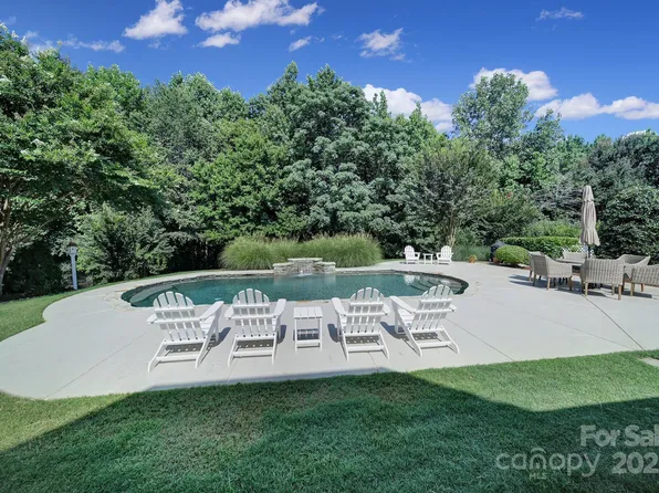 2909 Julian Glen Cir, Waxhaw, NC 28173