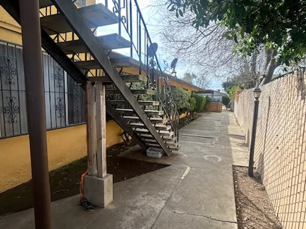 2218 N Glenn Ave #K, Fresno, CA 93704