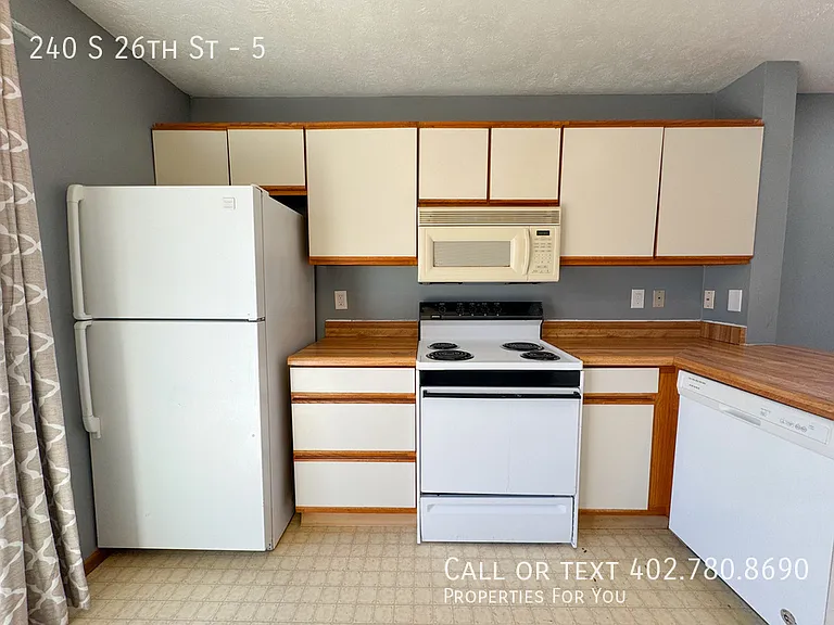 240 S 26th St #5 — Photo 8