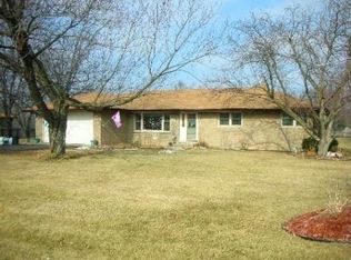 225 E Francis Rd, New Lenox, IL 60451