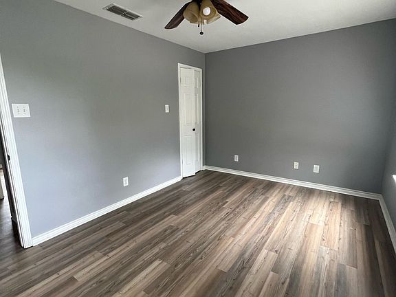 4th image of 402 Harbin Ave #A