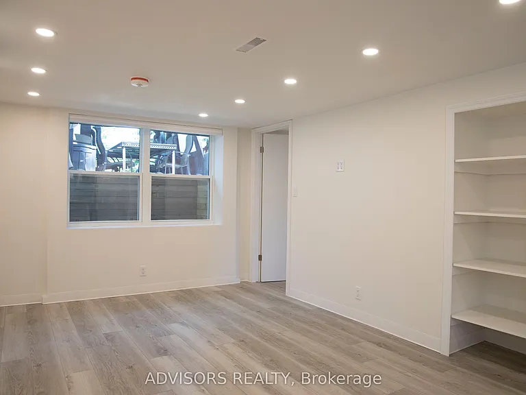 310 W 2nd St #2 — Photo 6
