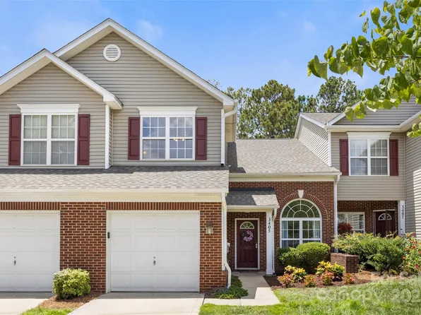 3405 Summerfield Ridge Ln, Matthews, NC 28105