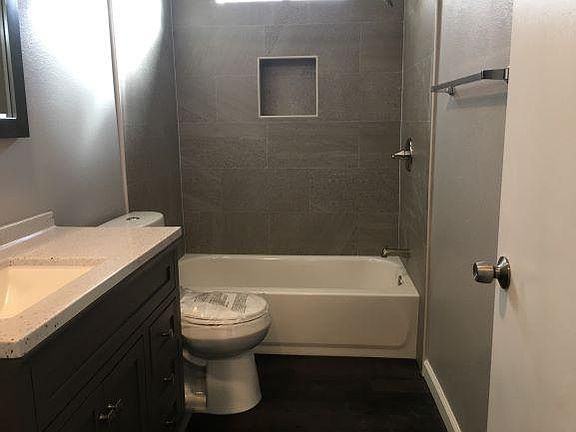 5th image of 1600 W Carson St APT 210