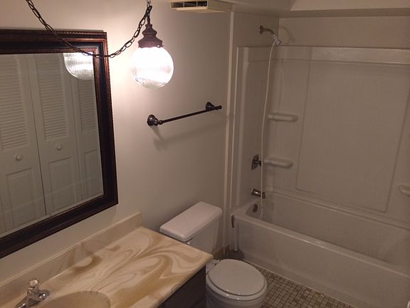 5th image of 5231 James Ln APT 1303