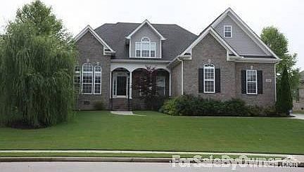 Luxury 5 BR / 3.5 Bth Brick Home
