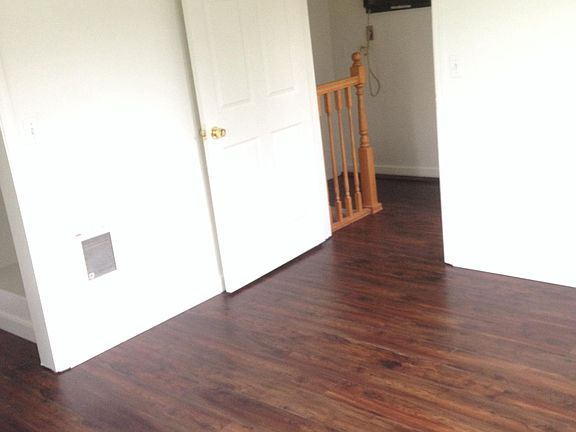 Upstairs Bedroom-New flooring