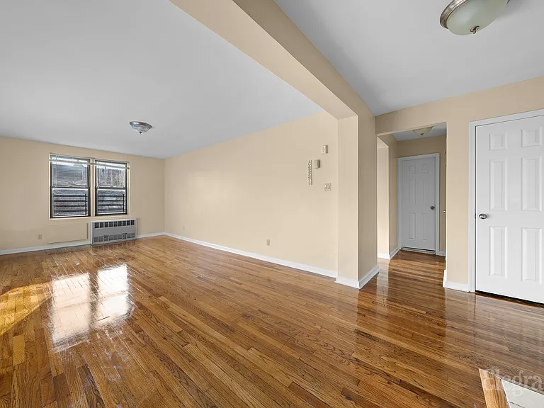 91-60 193rd St #6B — Photo 3