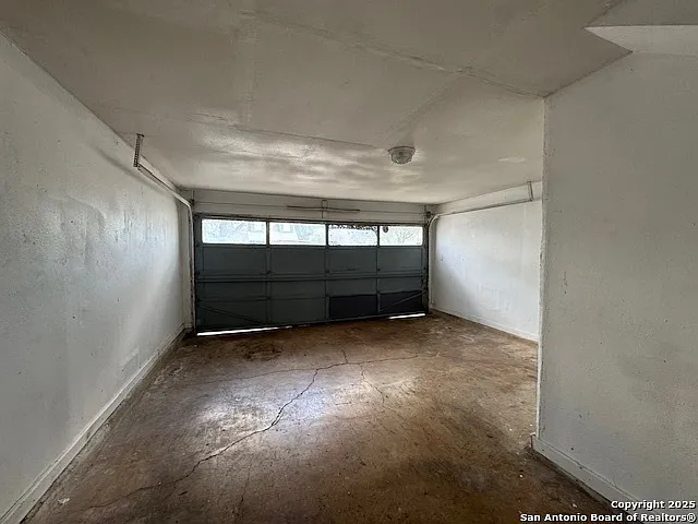 10010 Amber Field Dr — Photo 27