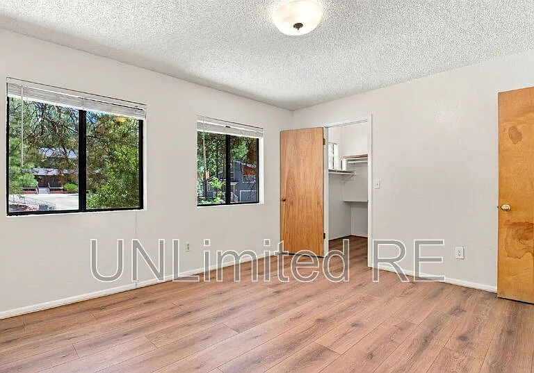 1410 N Inverrary Way — Photo 9
