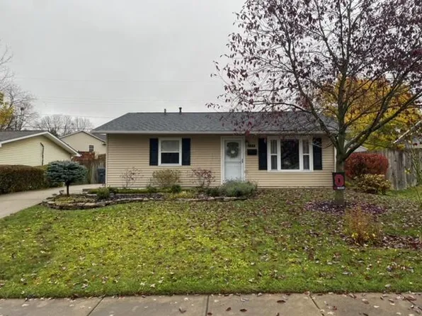 180 Valley View Dr, Johnstown, OH 43031