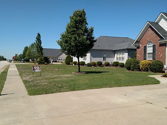 2nd image of 5844 Lillytrotter Dr