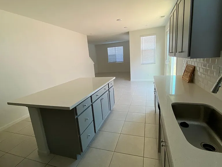 3308 Sunny Gate Ln — Photo 7