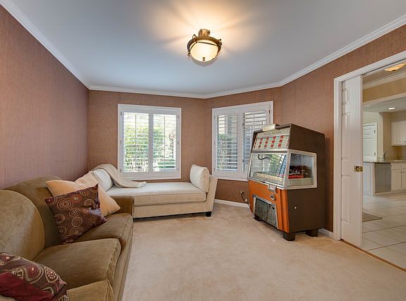 5th image of 2006 Forest Creek Ln