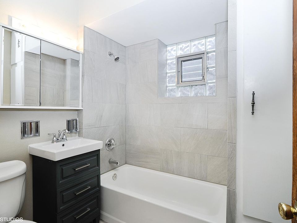 1st image of 4855 N Bell Ave #1