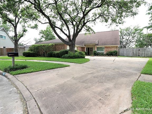 2nd image of 606 Park Leaf Ln