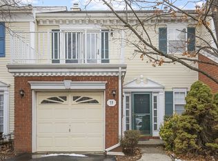 53 Sapphire Ln, Franklin Park, NJ 08823