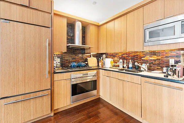 Rented by Douglas Elliman | media 8