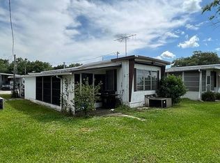 8 Sharps Cir, Eustis, FL 32726