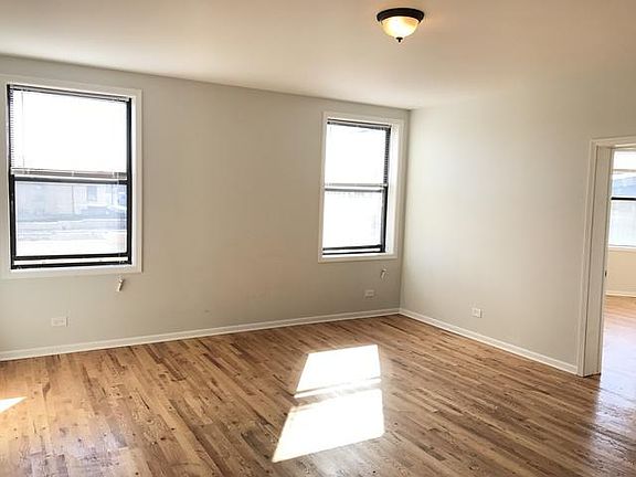 2nd image of 7606 N Paulina St APT 306