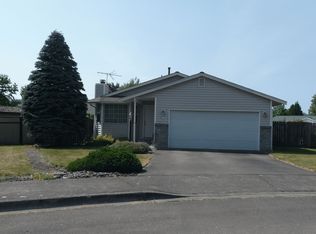313 White River Dr, Pacific, WA 98047