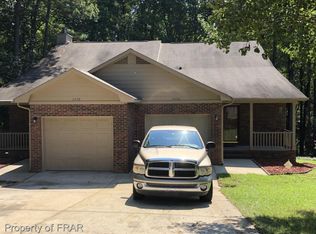 5476 Robmont Dr, Fayetteville, NC 28306