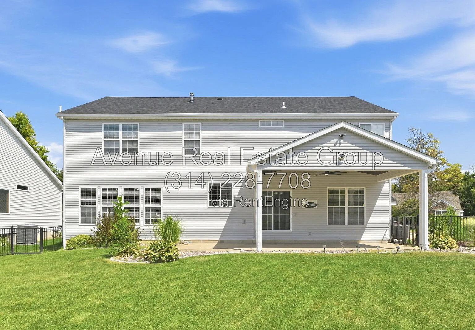 4 bed, 4.0 bath, 3472 sqft, $3,995 — Photo 3
