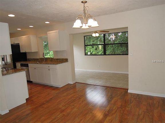 3rd image of 4344 Great Lakes Dr N