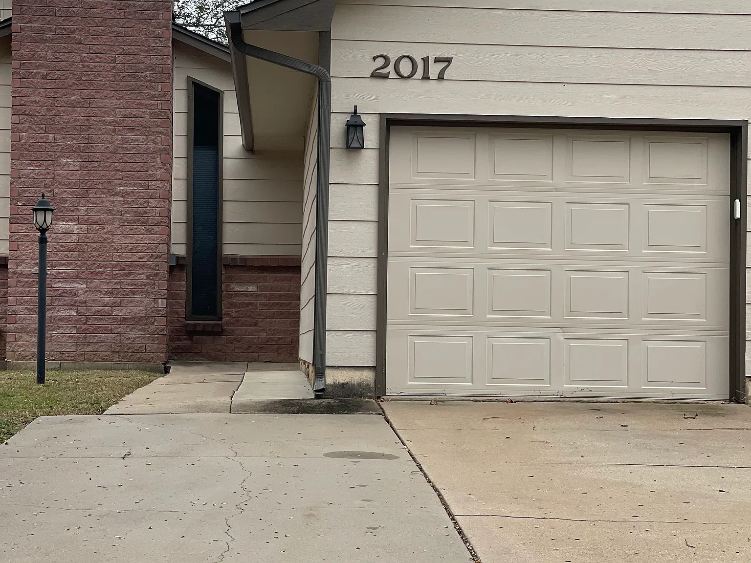 3 bed, 1088 sqft, $1,500 — Photo 1