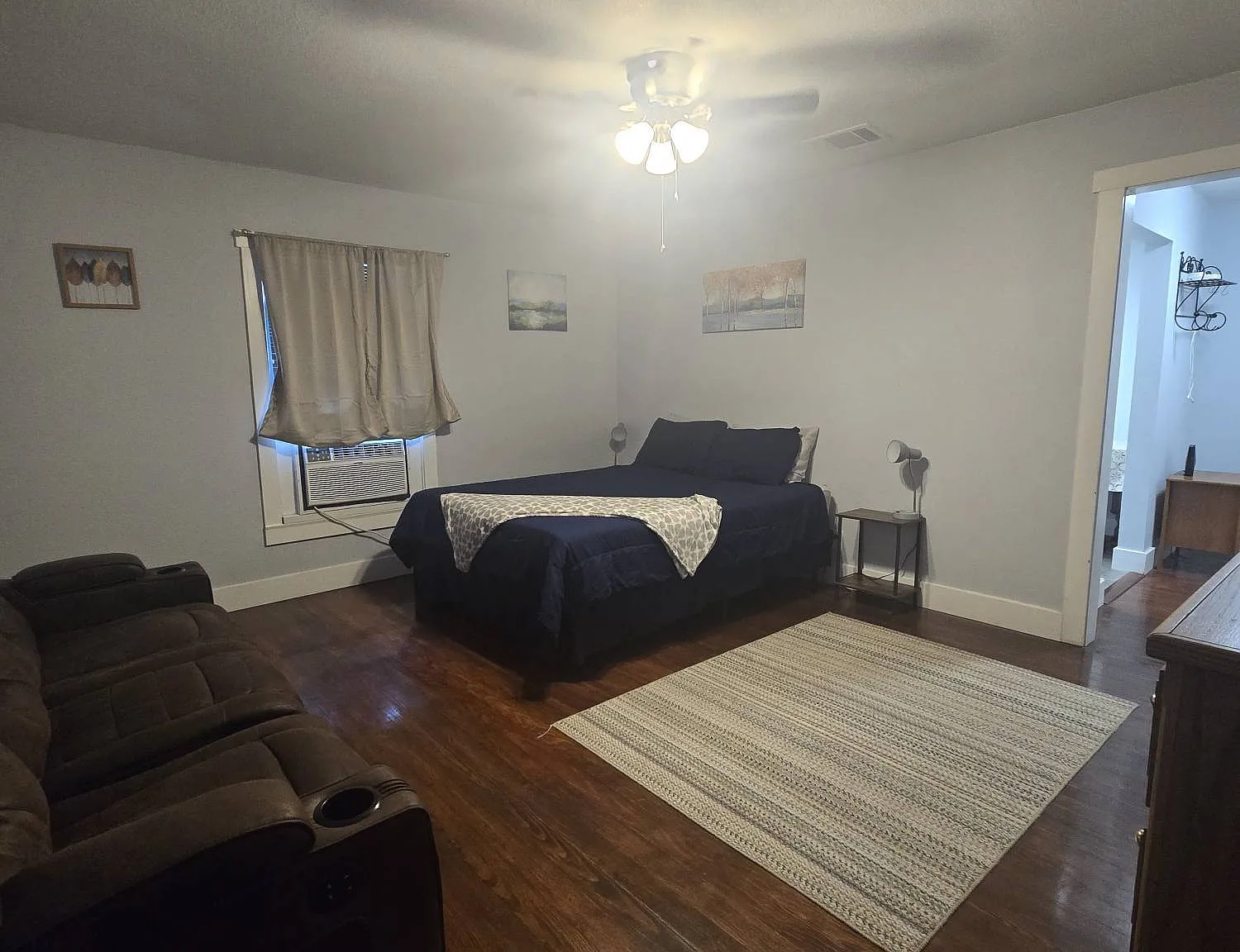 1305 North Main Street - 1 — Photo 2