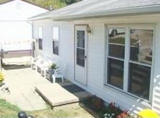 1414 Clearview Hts, Charleston, WV 25312