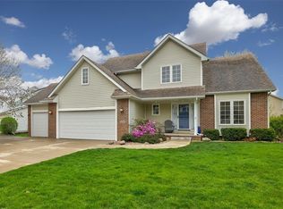 7684 Aspen Dr, West Des Moines, IA 50266