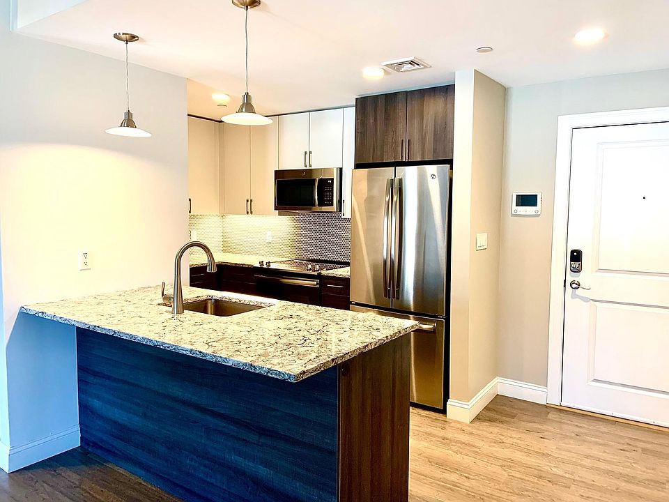 1st image of 160 Cambridge St #2B-2Ba-1062Sqft