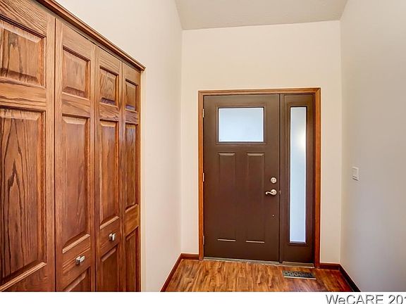 4th image of 1840 Sherwood Dr