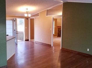 5048 Peniel Rd, Tryon, NC 28782