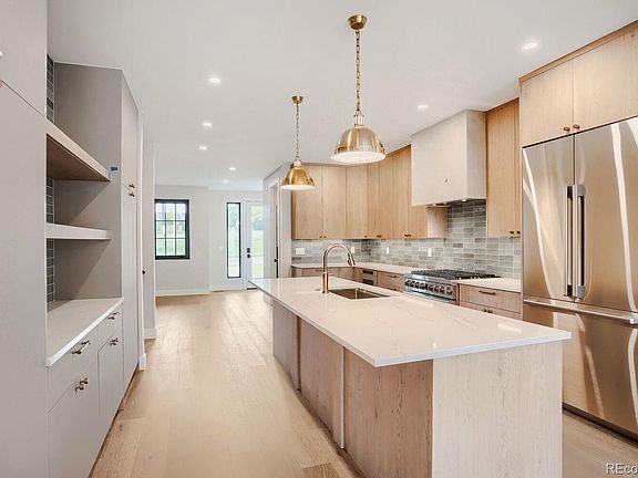 5th image of 3309 W 20th Avenue