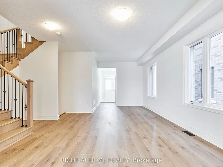 2122 Cayenne St #UPPER LEVEL — Photo 9