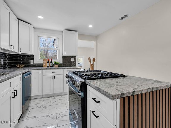 4th image of 269 Jacobstown New Egypt Road