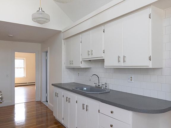 3rd image of 1 Louisburg Pl Floor 3