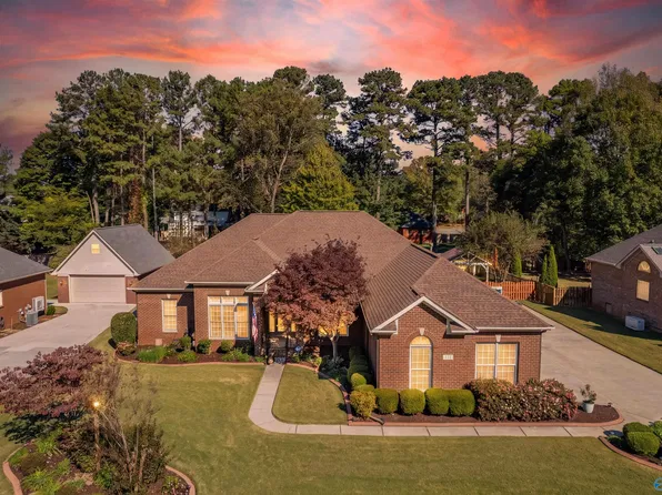 111 Holbrook Dr, Huntsville, AL 35806
