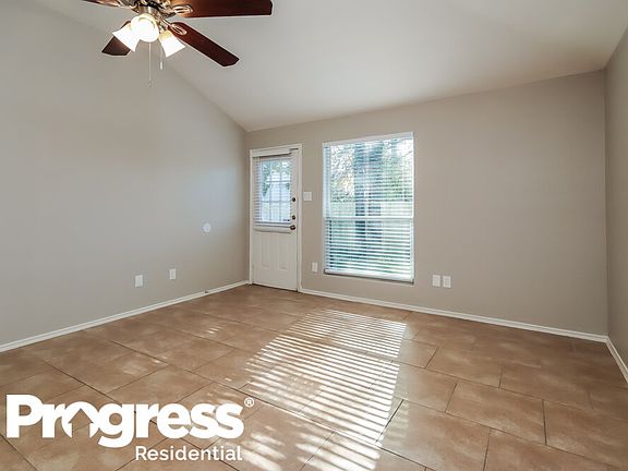 3rd image of 510 Trail Springs Ct