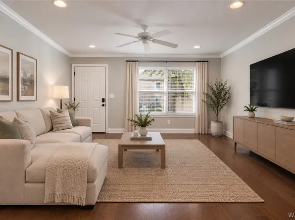 210 15th St E APT 59, Tuscaloosa, AL 35401