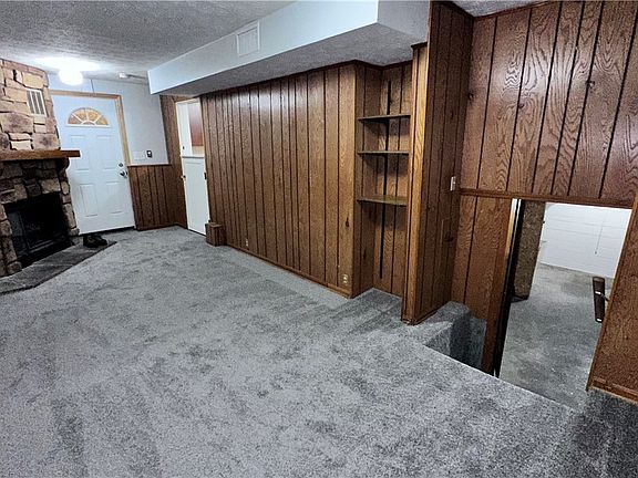 5th image of 1418 Burkhardt Ave