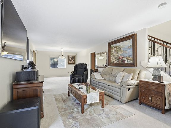 5th image of 16867 Wight Ln