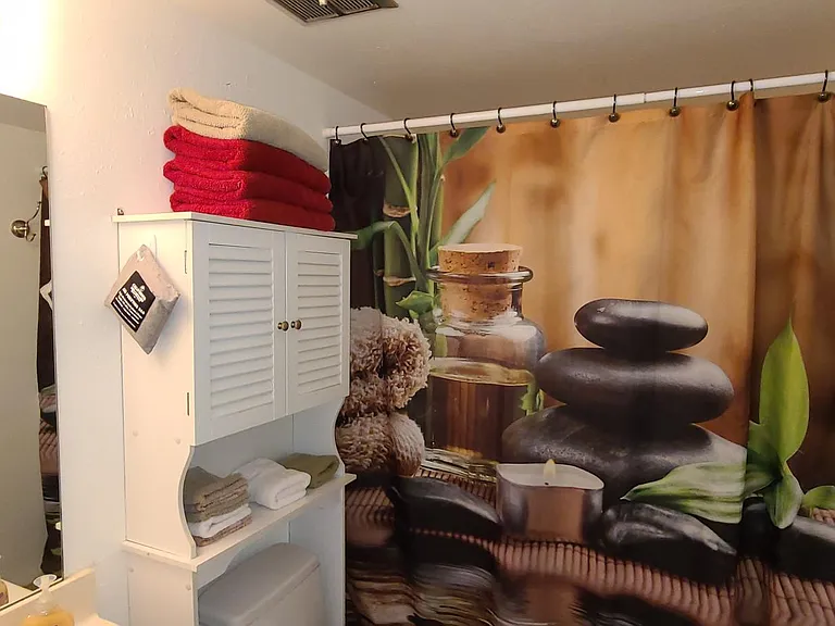 140 Stutz Bearcat Dr — Photo 2