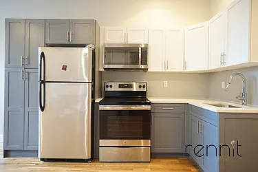 Rented by Rennit Inc.